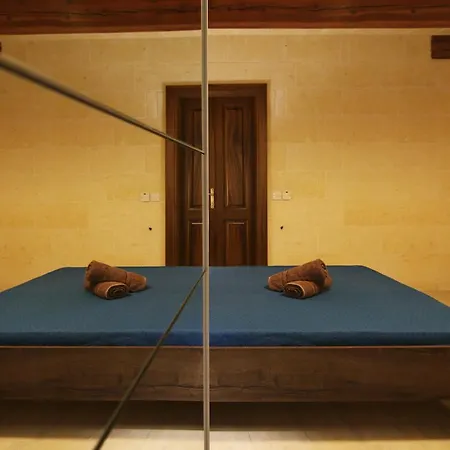 Bed & Breakfast Ad Hoc 3*