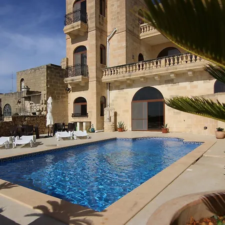 Ad Hoc Bed & Breakfast 3*