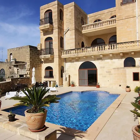 Ad Hoc Bed & Breakfast 3*