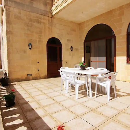Bed & Breakfast Ad Hoc Xewkija